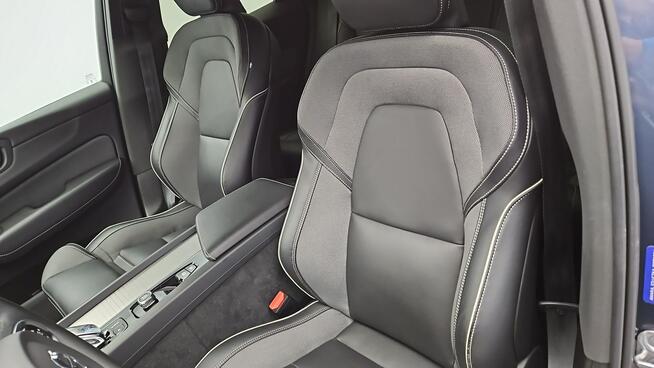 Volvo XC 60 B4 B Plus Dark aut ! Z Polskiego Salonu ! Faktura VAT !