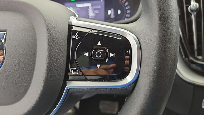 Volvo XC 60 B4 B Plus Dark aut ! Z Polskiego Salonu ! Faktura VAT !