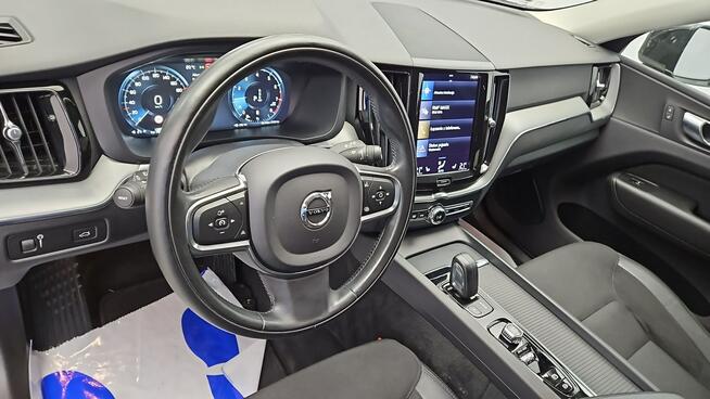Volvo XC 60 B4 B Momentum Pro aut ! Z Polskiego Salonu ! Faktura VAT !