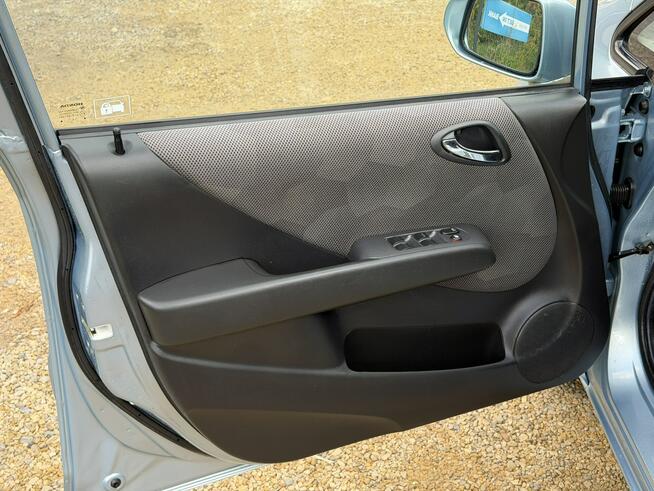 Honda Jazz 1.33i*83PS*125.000km*Serwis*ASO*KLIMA*Bezwypadek*1Właściciel*Niemcy
