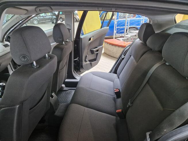 Opel Astra ROK 2011/12 !! Zobacz opis !! W podanej cenie ROCZNA GWARANCJA !!