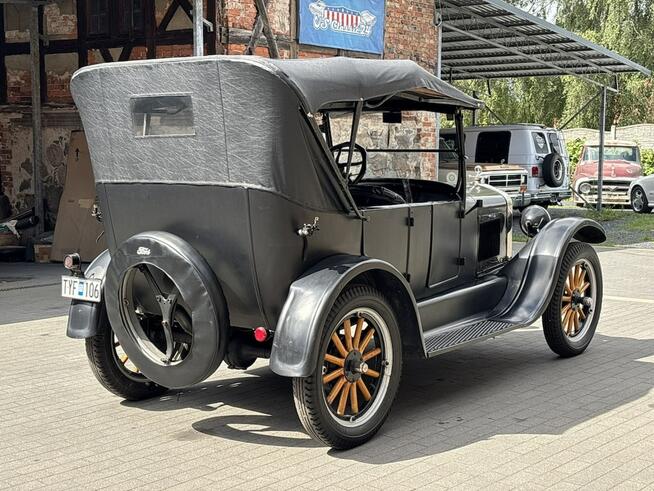 FORD MODEL T CONVERTIBLE 1926