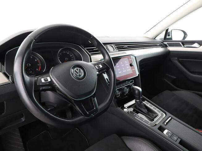 Volkswagen Passat Variant full led dsg navi kamera auto klima acc webasto alcantara