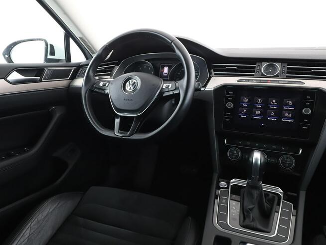 Volkswagen Passat Variant full led dsg navi kamera auto klima acc webasto alcantara