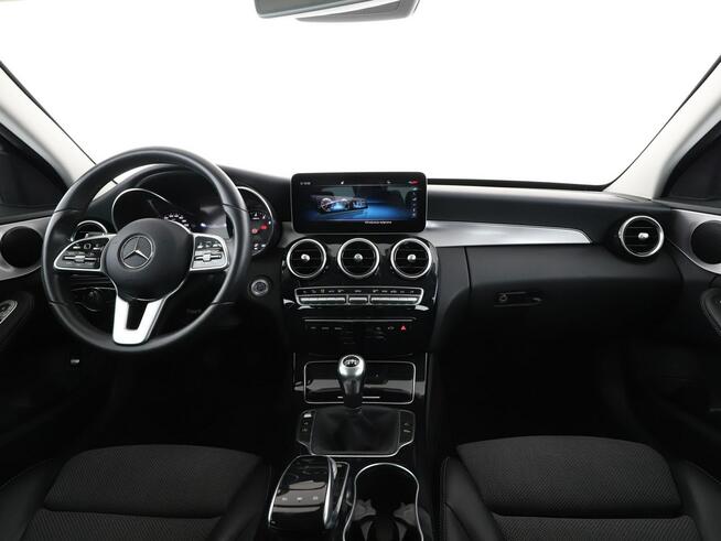 Mercedes C 180 C180 Automat Avantgarde LIFT Navi Tempomat GrzaneFotele Kamera FullLED