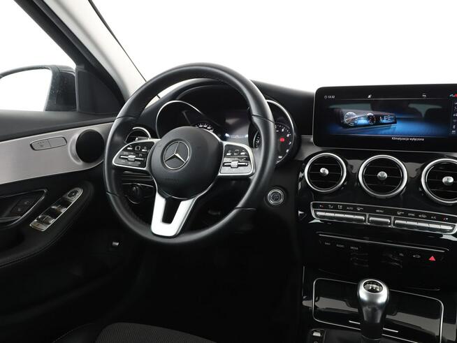 Mercedes C 180 C180 Automat Avantgarde LIFT Navi Tempomat GrzaneFotele Kamera FullLED
