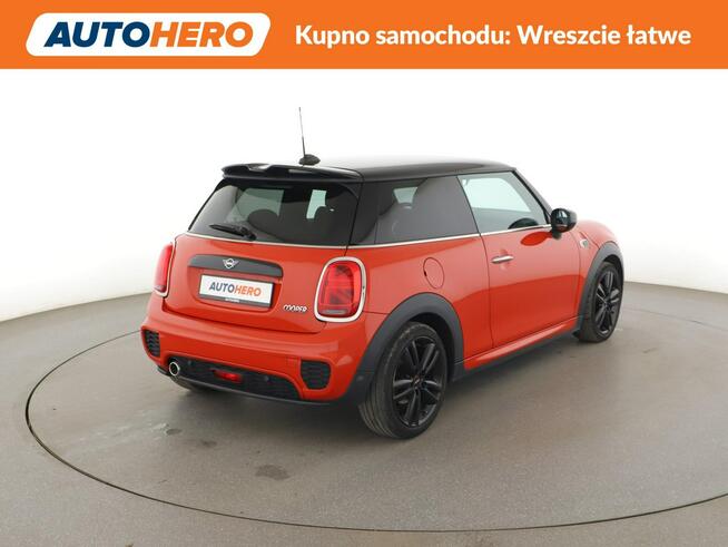 John Cooper Works Aerodynamic Kit full LED skóra navi klima auto