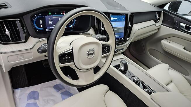 Volvo XC 60 B5 B AWD Plus Bright aut ! Z Polskiego Salonu ! Faktura VAT !