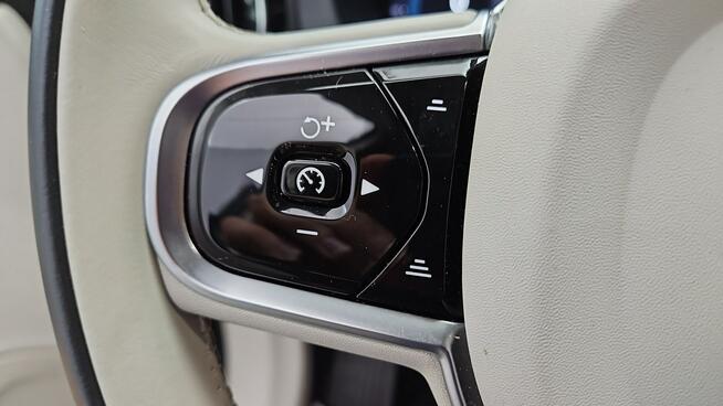 Volvo XC 60 B5 B AWD Plus Bright aut ! Z Polskiego Salonu ! Faktura VAT !