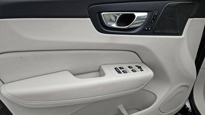Volvo XC 60 T6 Plug-In Hybrid AWD Plus Bright ! Z Polskiego Salonu ! Faktura Vat !