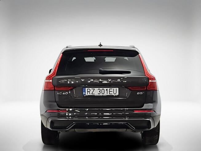 Volvo XC 60 B5 B AWD Plus Dark aut ! Z Polskiego Salonu ! Faktura VAT !