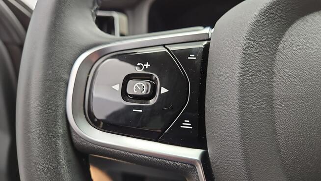 Volvo XC 60 B5 B AWD Plus Dark aut ! Z Polskiego Salonu ! Faktura VAT !