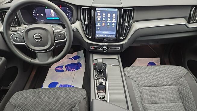Volvo XC 60 2.0 Momentum Pro 2WD ! Z Polskiego Salonu ! Faktura VAT !