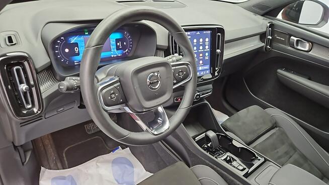 Volvo XC 40 B3 Plus Dark aut ! Z Polskiego Salonu ! Faktura VAT !