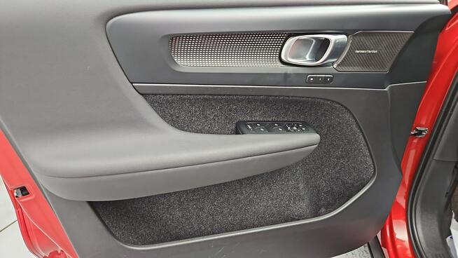 Volvo XC 40 B3 Plus Dark aut ! Z Polskiego Salonu ! Faktura VAT !