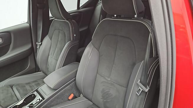 Volvo XC 40 B3 Plus Dark aut ! Z Polskiego Salonu ! Faktura VAT !