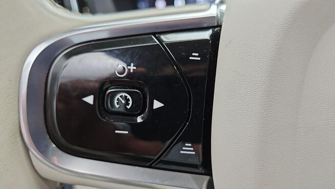 Volvo XC 60 B4 B Plus Dark aut ! Z Polskiego Salonu ! Faktura VAT !