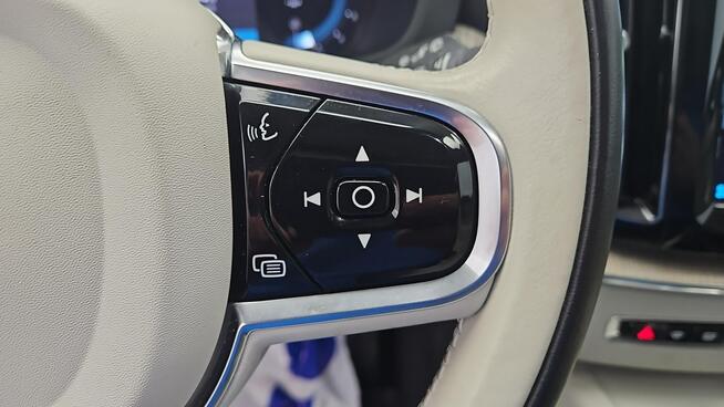 Volvo XC 60 B4 B Plus Dark aut ! Z Polskiego Salonu ! Faktura VAT !