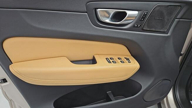 Volvo XC 60 B4 D AWD Plus Bright aut ! Z Polskiego Salonu ! Faktura VAT !