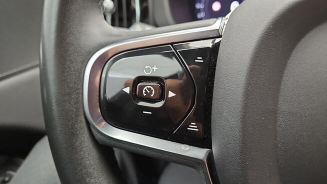 Volvo XC 60 B4 B Plus Bright aut ! Z Polskiego Salonu ! Faktura Vat !