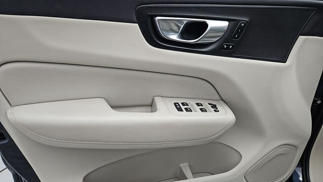 Volvo XC 60 B4 B Plus Bright aut ! Z Polskiego Salonu ! Faktura VAT !
