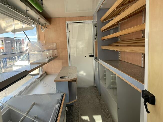 Renault Master Autosklep pieczywa Sklep bar Gastronomiczny Food Truck Foodtruck 2007