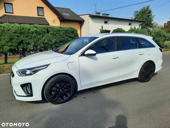 Kia Ceed 1.6 GDI PHEV L Business Line DCT