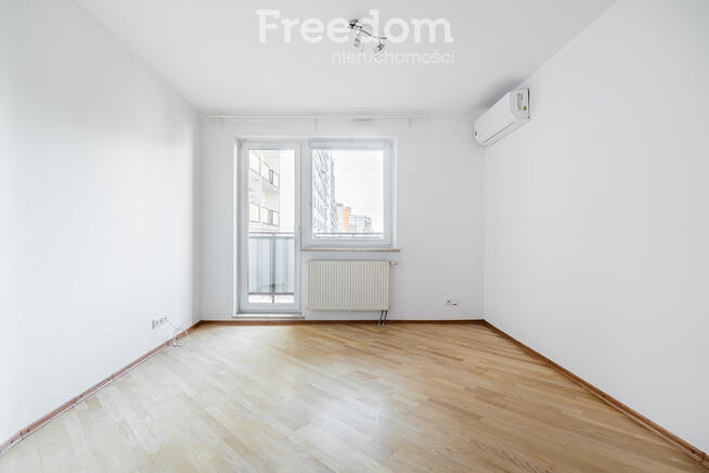 M2 przy pętli Nowodwory - garderoba - loggia