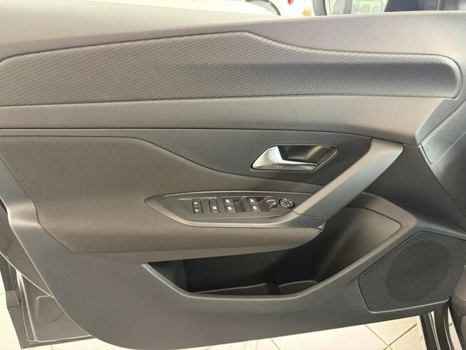 Peugeot 308 /6825 km/idealny stan/książki serwisowe/pierwszy właściciel