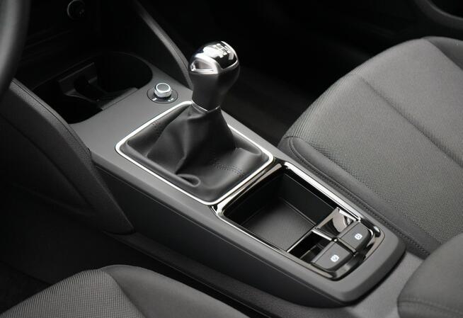 Audi Q2 30TFSI 116 KM Manual Led Kamera Tempomat ACC