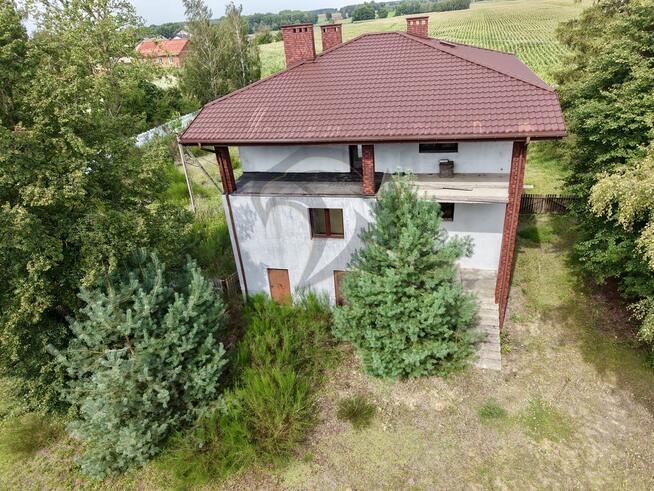 Średniowieczny przybytek uciech do adaptacji