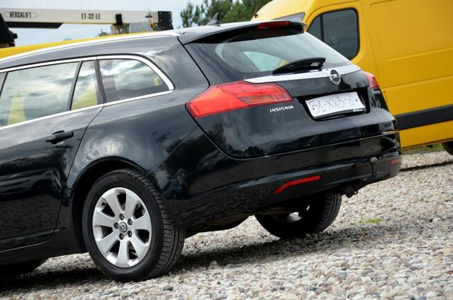 Opel Insignia Czarna Super Stan 1.4T 140KM Serwis Navi Parktronik
