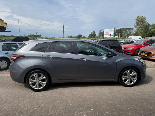 Hyundai i30 II KOMBI 1.6 CRDi 110 KM | 2014 | 184 tys. km | ASO |