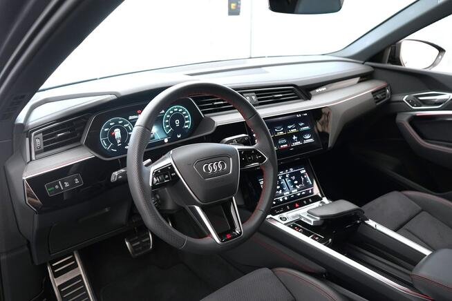 Audi Q8 e-tron 55 408KM Sline MatrixLED ACC Kamery360 Dociągi Pneumatyka