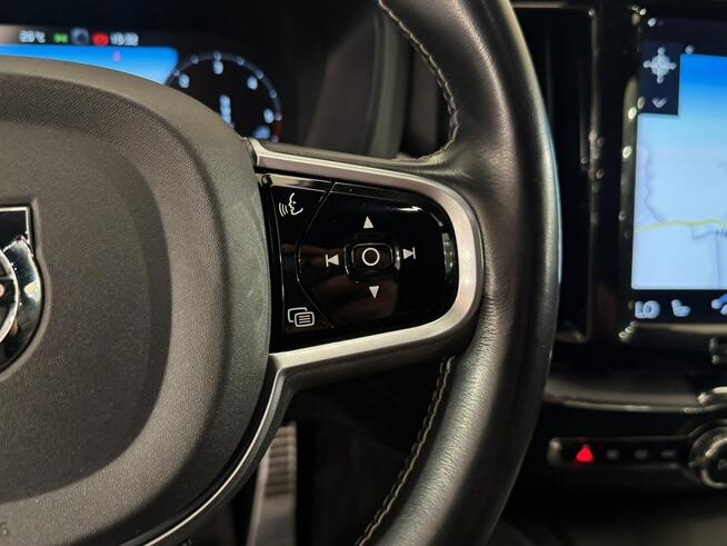 Volvo XC 60 R-Design 2.0 B4 D 197KM automat AWD 2019 r., salon PL, komplet opon