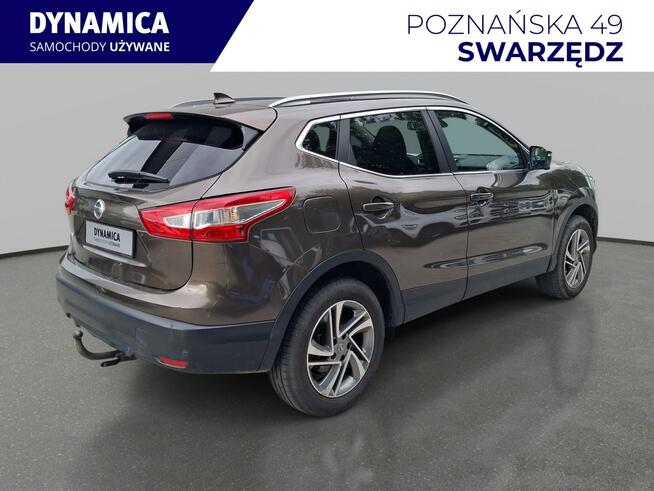 Nissan Qashqai 1.6d 130KM M6 2016 r., HAK, nawigacja, podgrzewana przednia szyba