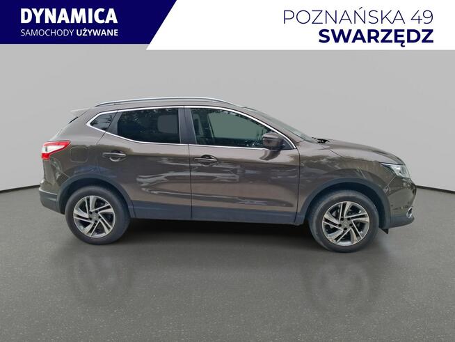 Nissan Qashqai 1.6d 130KM M6 2016 r., HAK, nawigacja, podgrzewana przednia szyba