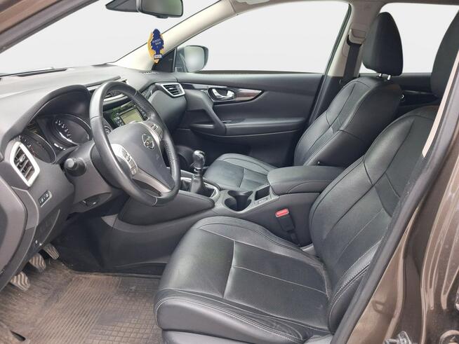 Nissan Qashqai 1.6d 130KM M6 2016 r., HAK, nawigacja, podgrzewana przednia szyba