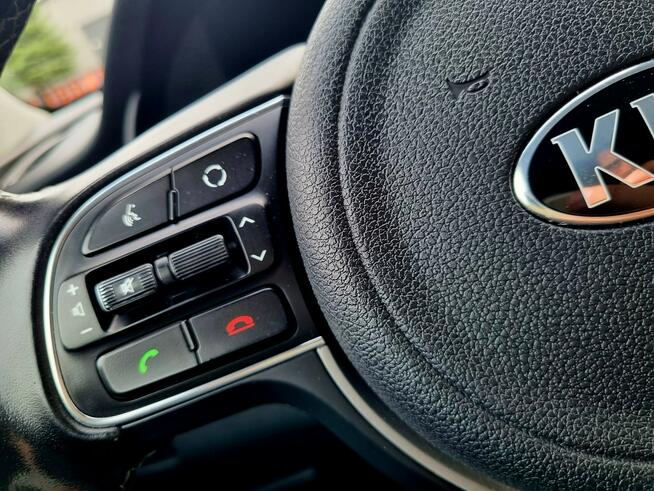 Kia Niro 1Wł Serwis LED Navi Kamera Parktronic ACC Climatronic Gwarancja