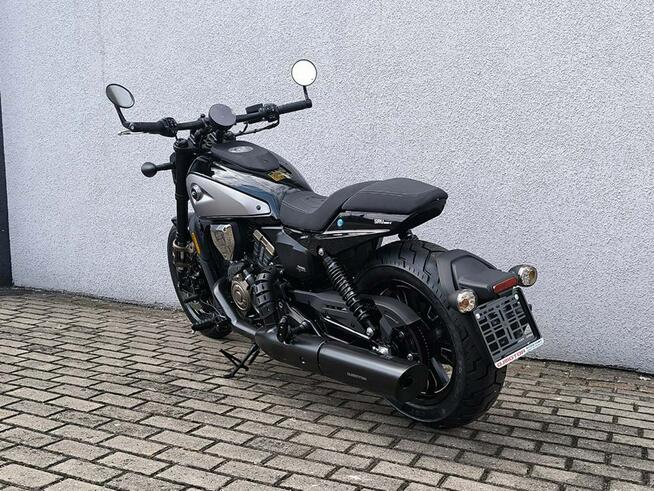 QJMOTOR SRV 600V QJMOTOR SRV600 68KM V4 ABS 2026 + Pakiety korzyści - wybierz co lubisz