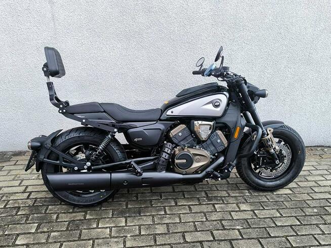 QJMOTOR SRV 600V QJMOTOR SRV600 68KM V4 ABS 2026 + Pakiety korzyści - wybierz co lubisz