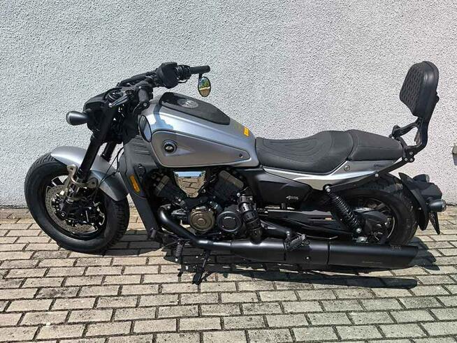 QJMOTOR SRV 600V QJMOTOR SRV600 68KM V4 ABS 2026 + Pakiety korzyści - wybierz co lubisz