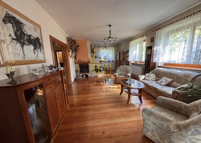 Żórawina, dom 163 m2, 5 pokoi, garaż, działka
