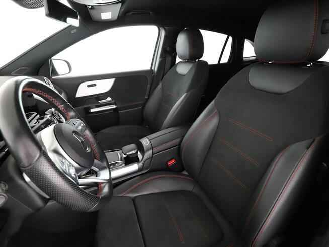 Mercedes GLA 200 FV23% automat skóra/alcantara full LED navi kamery grzane fotele
