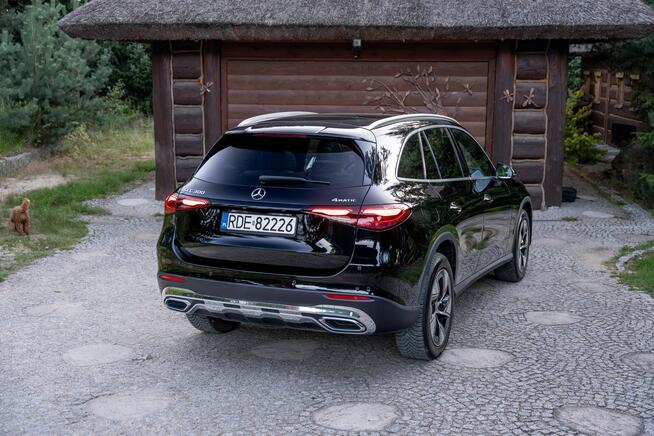 Mercedes GLC 300 4MATIC / Avantgarde / 2.0 MildHybrid 258KM / Panorama / Import USA FV