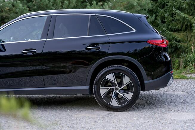 Mercedes GLC 300 4MATIC / Avantgarde / 2.0 MildHybrid 258KM / Panorama / Import USA FV
