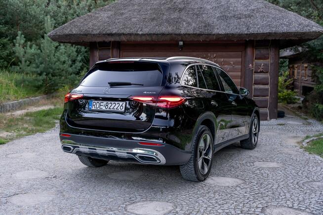 Mercedes GLC 300 4MATIC / Avantgarde / 2.0 MildHybrid 258KM / Panorama / Import USA FV