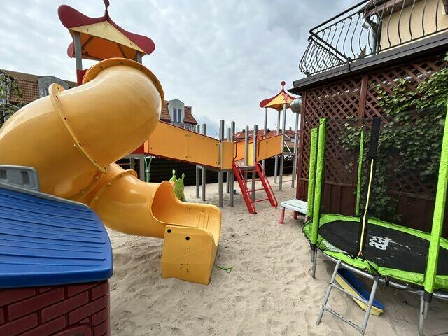 Sprzedam plac zabaw