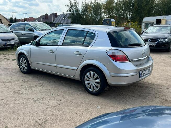 Opel Astra 2009r. 1.4 Benzyna 90KM Z Sprawną Klimatyzacją Tanio-Zapraszamy!