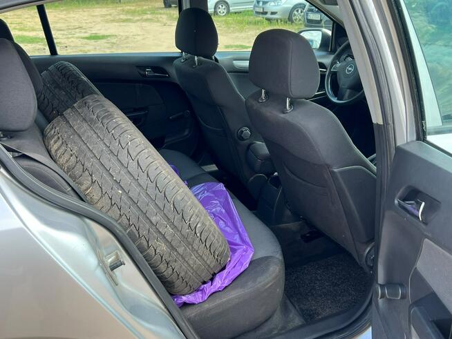 Opel Astra 2009r. 1.4 Benzyna 90KM Z Sprawną Klimatyzacją Tanio-Zapraszamy!